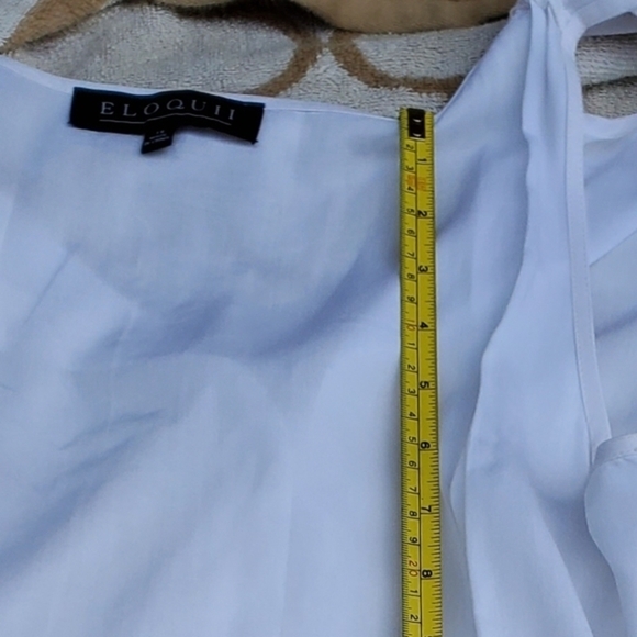 Eloqui sleeveless tie blouse 1X‎ - Picture 7 of 9